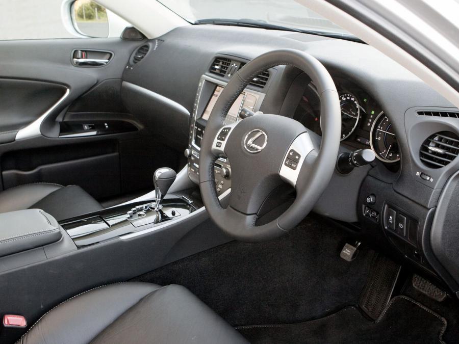  Lexus IS350 2011 года  (ZA) (фото 2 из 13)